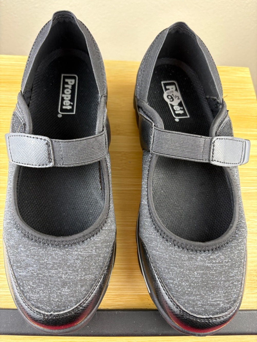 Propet Onalee Women's Mary Jane Black Hook & Loop Slip On Comfort Shoes Sz 9.5